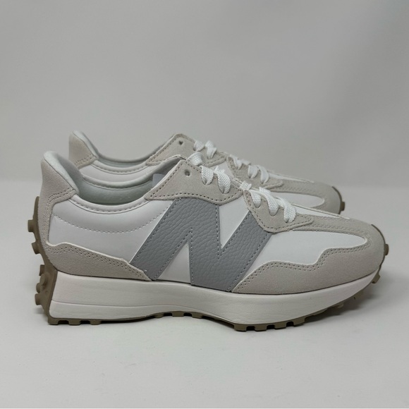 New Balance Shoes - New Balance- 327 - new